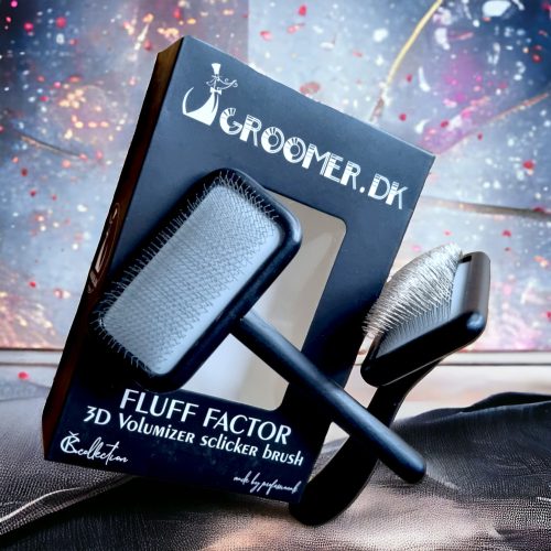 Fluff Factor  Slicker Brush-  Volumenizáló kefe- Médium